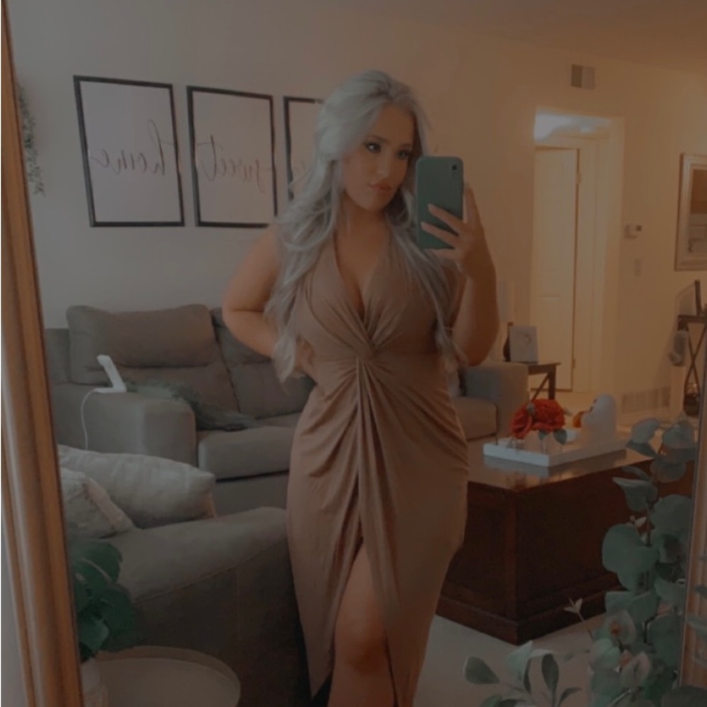 Brown dress